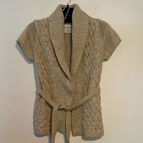 Aéropostale Sweater Vest with Belt Size Small Tan Gray Neutral Short Sleeve - Picture 2 of 6